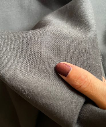 Tela de lana 100% gris oscuro